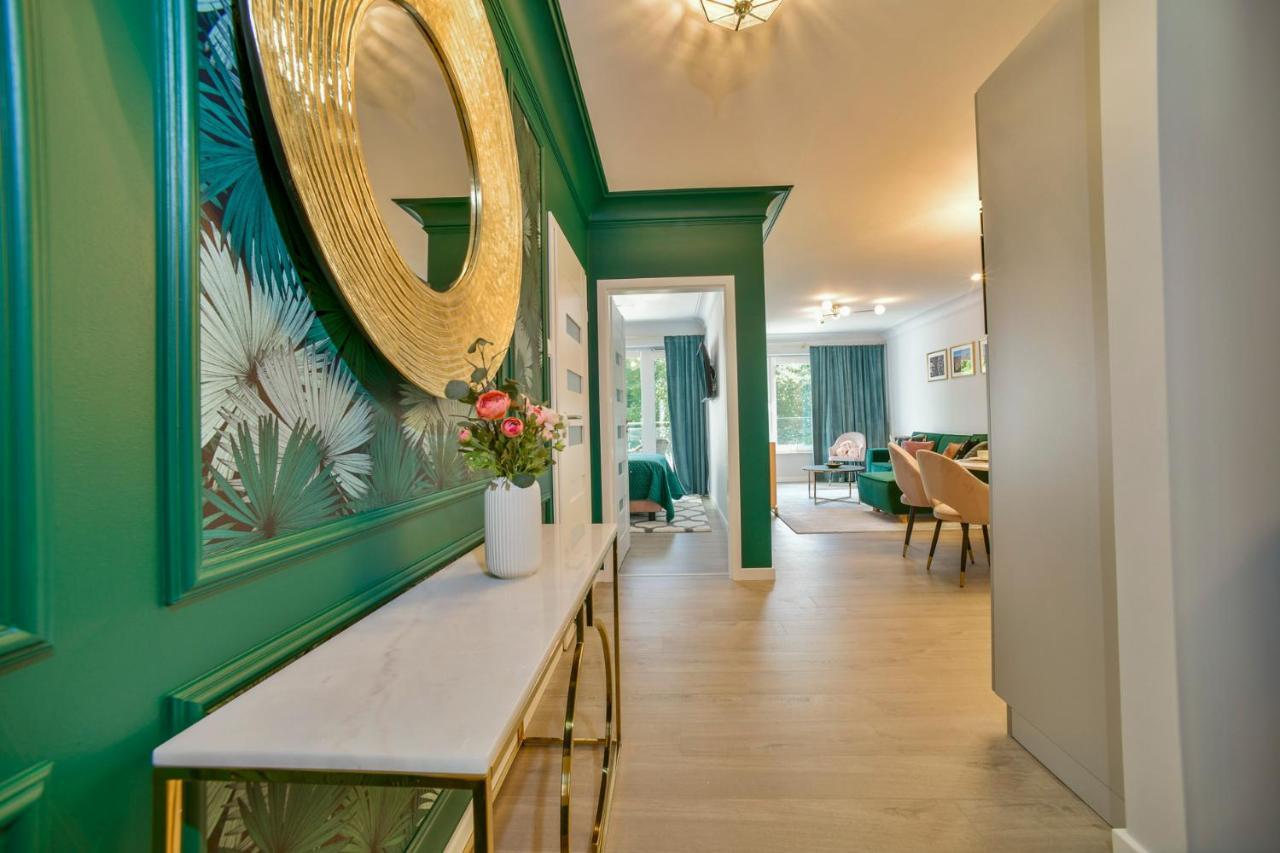 Apartamenty Navigator- Nadmorskie Tarasy Port Kolobrzeg Exterior photo