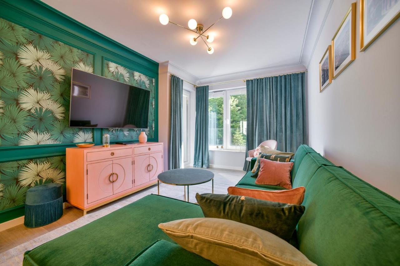 Apartamenty Navigator- Nadmorskie Tarasy Port Kolobrzeg Exterior photo